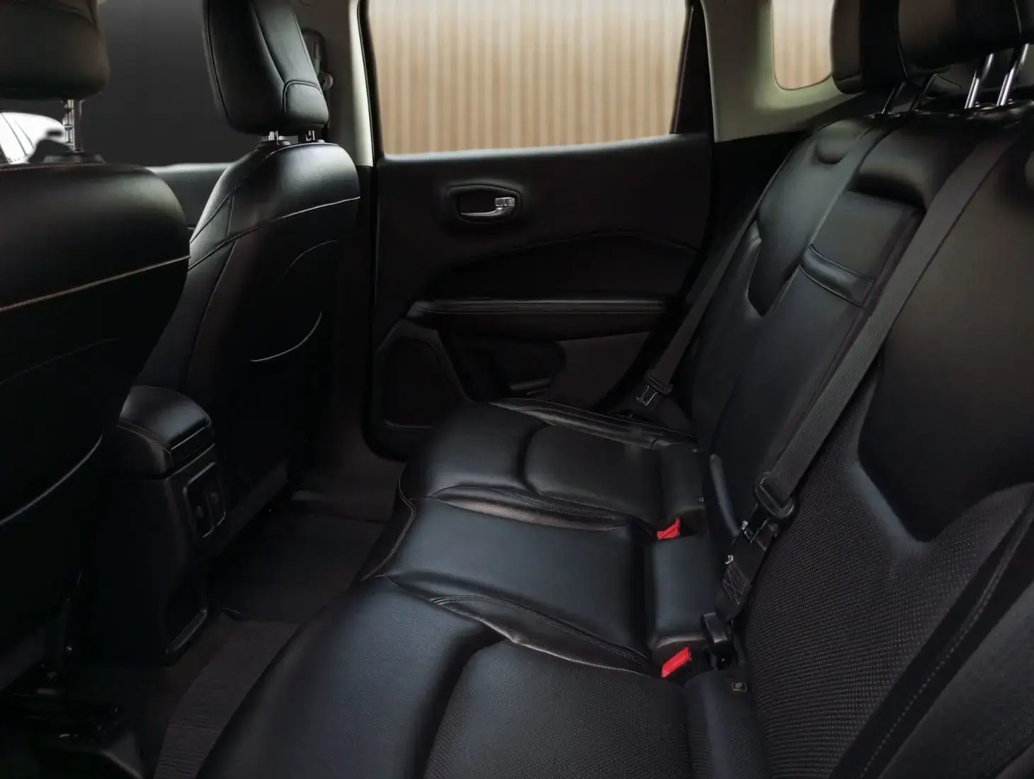 galeria COMPASS LONGITUDE 2.0 4x2 Flex 16V Aut.