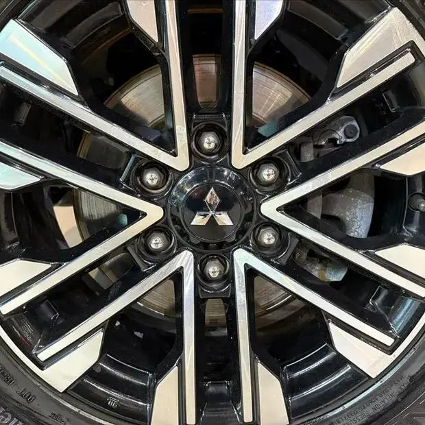 Mitsubishi PAJERO SPORT 2.4 16V MIVEC TURBO DIESEL HPE AWD AUTOMÁTICO