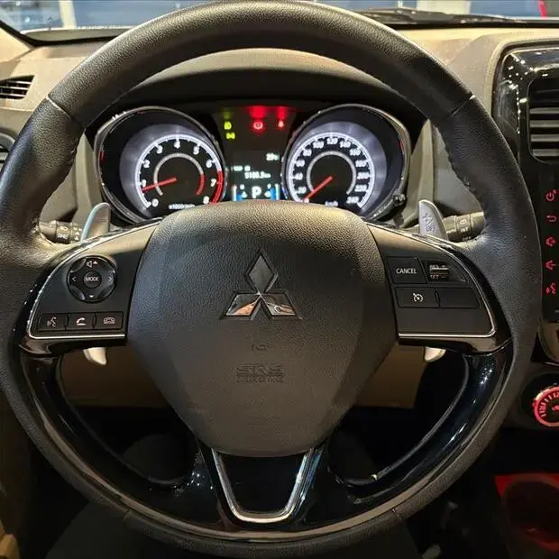 Mitsubishi OUTLANDER SPORT 2.0 MIVEC FLEX HPE AUTOMÁTICO