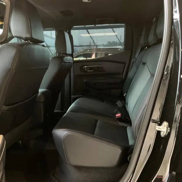 Mitsubishi TRITON 2.4 BITURBO DIESEL CD KATANA 4X4 AUTOMÁTICO