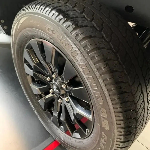 Mitsubishi TRITON 2.4 BITURBO DIESEL CD KATANA 4X4 AUTOMÁTICO