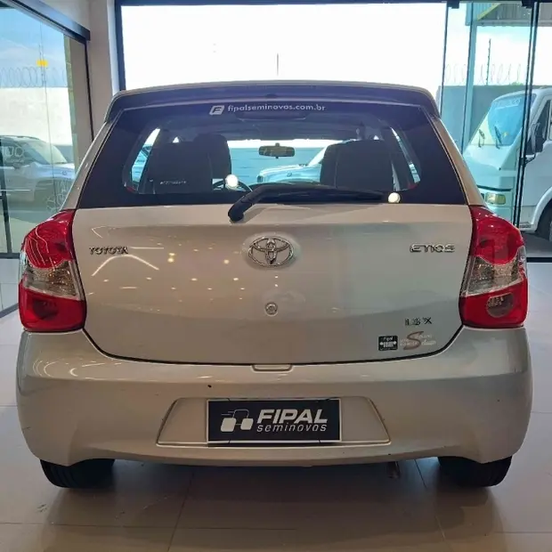 Toyota ETIOS 1.3 X 16V FLEX 4P MANUAL