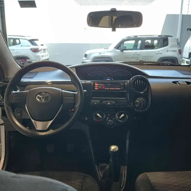 Toyota ETIOS 1.3 X 16V FLEX 4P MANUAL