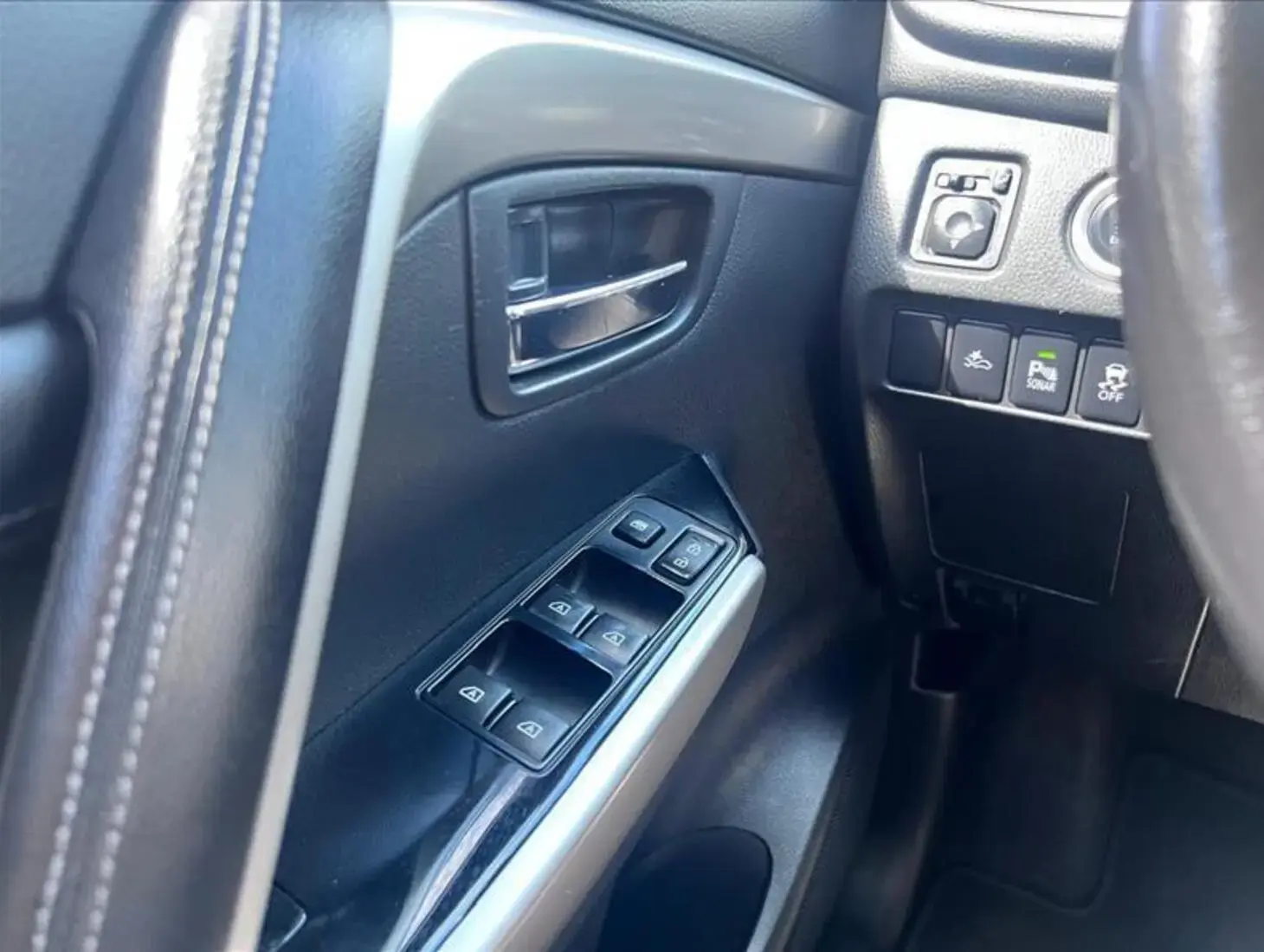 galeria PAJERO SPORT