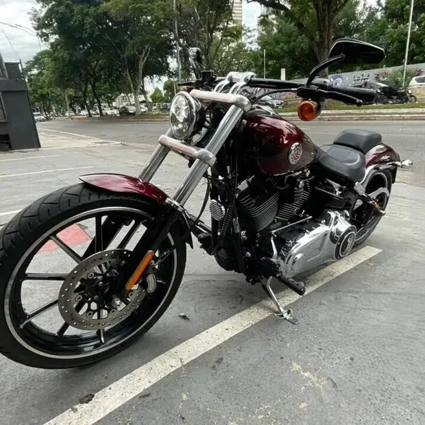 Harley Davidson Softail Breakout