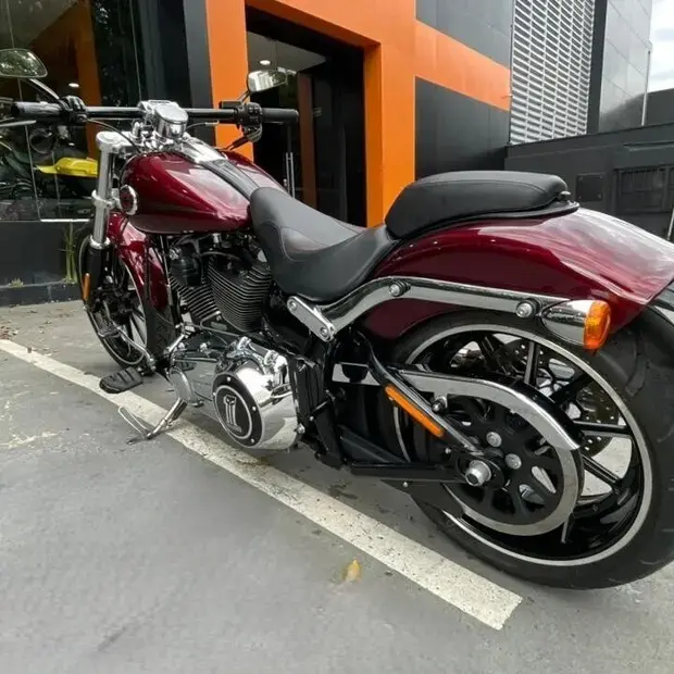 Harley Davidson Softail Breakout