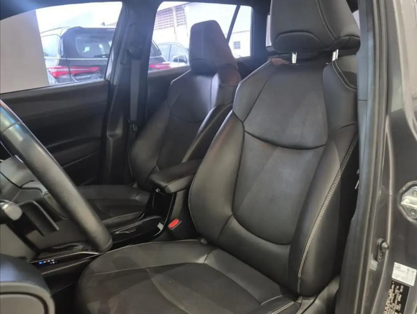 galeria COROLLA CROSS