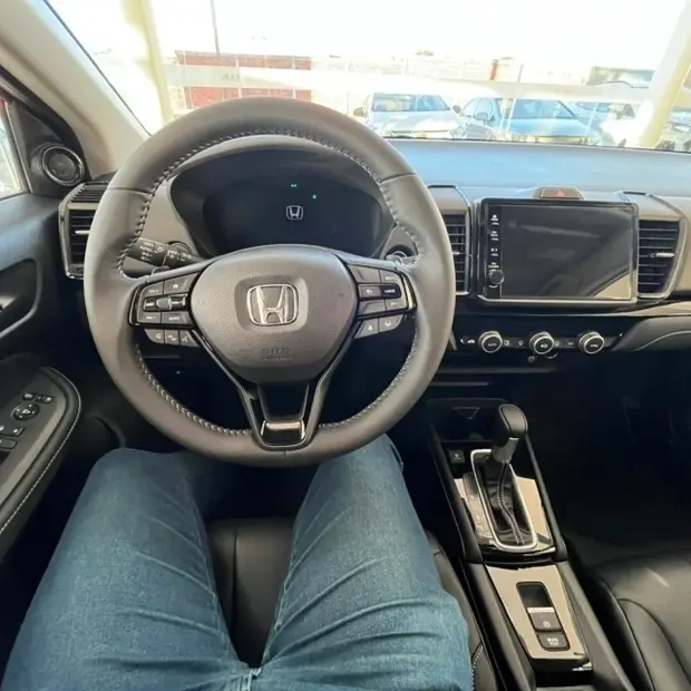Honda NEW CITY HATCH TOURING 1.5 AUT