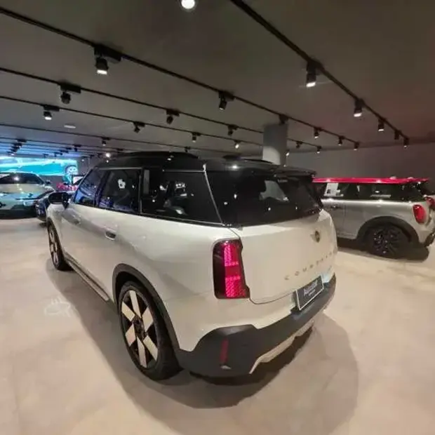 Mini Cooper Countryman SE ALL4 Top