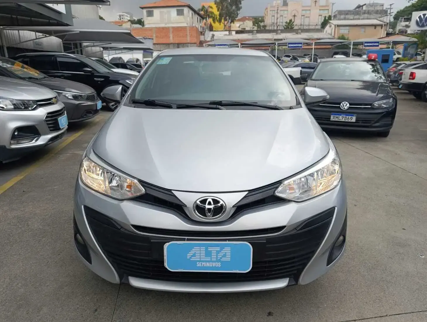 galeria Yaris Sedan