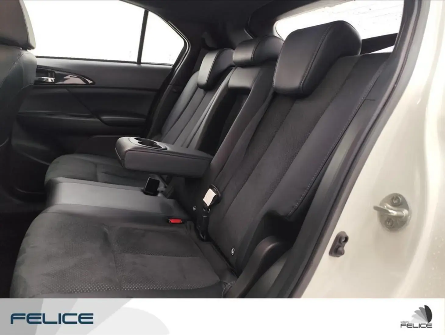 galeria ECLIPSE CROSS