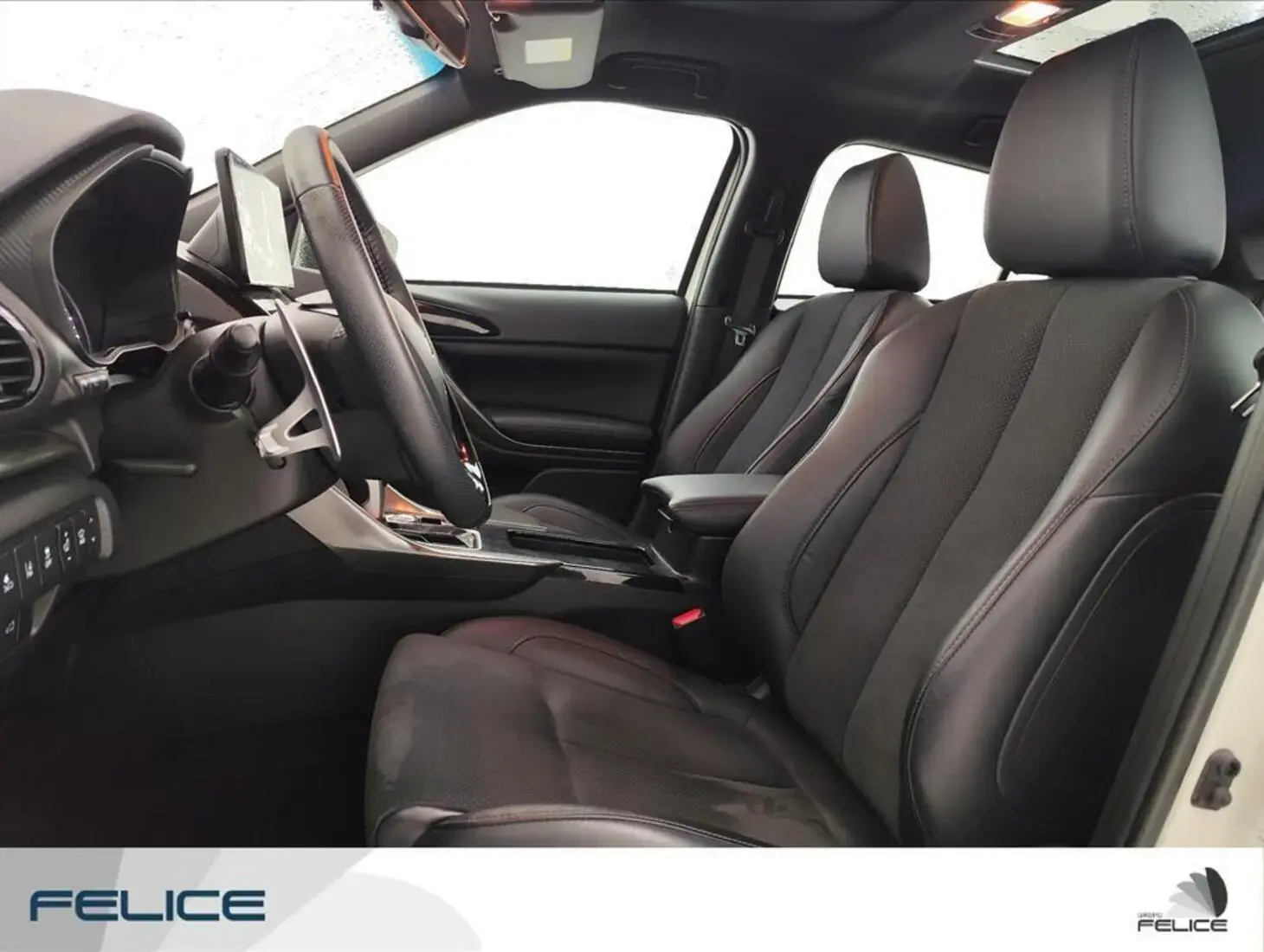 galeria ECLIPSE CROSS