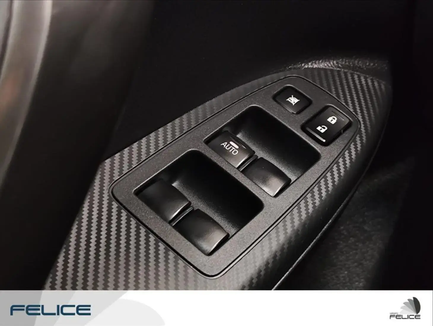 galeria ECLIPSE CROSS