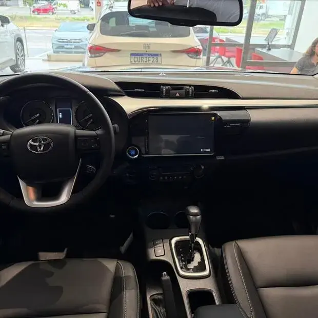 Toyota HILUX 2.8 D-4D TURBO DIESEL CD SRV 4X4 AUTOMÁTICO