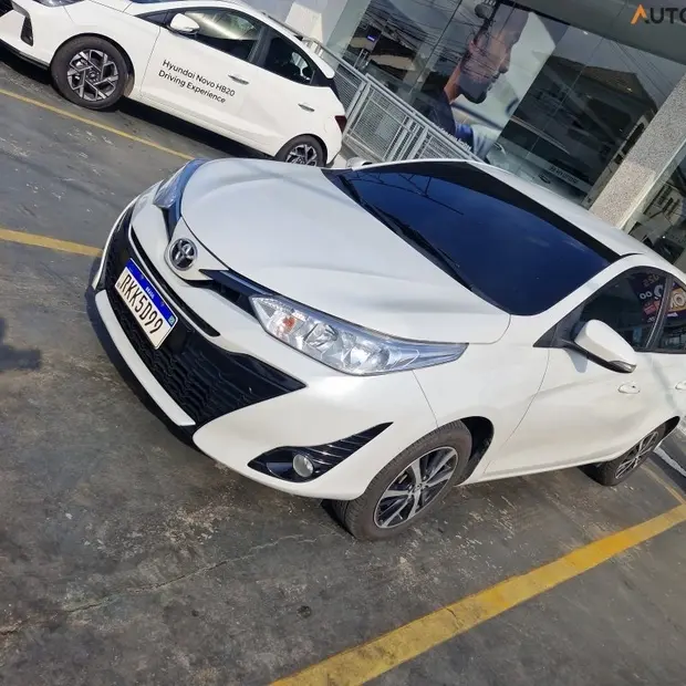 Toyota YARIS 1.3 16V FLEX XL MULTIDRIVE