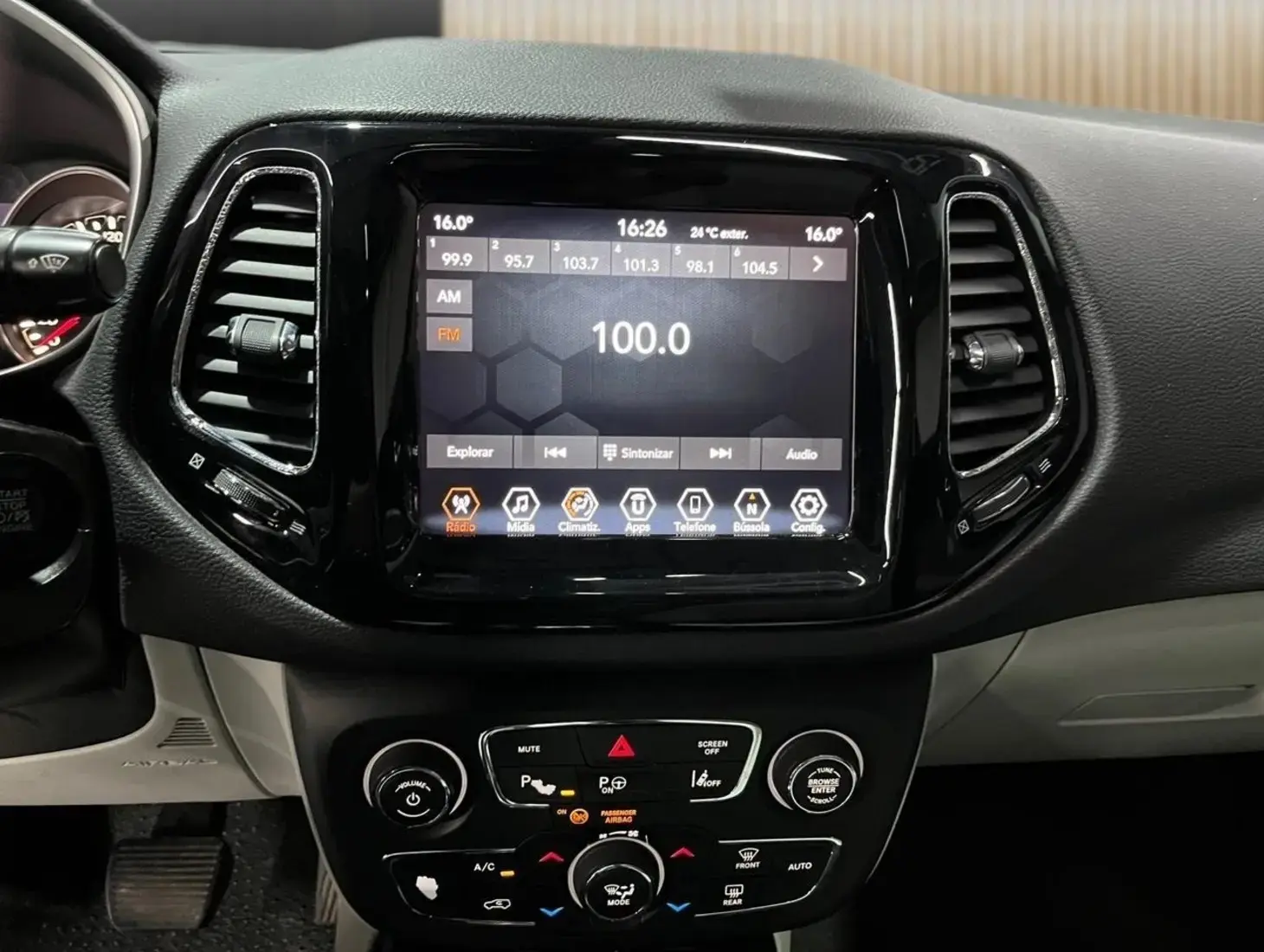 galeria COMPASS LIMITED 2.0 4x2 Flex 16V Aut.