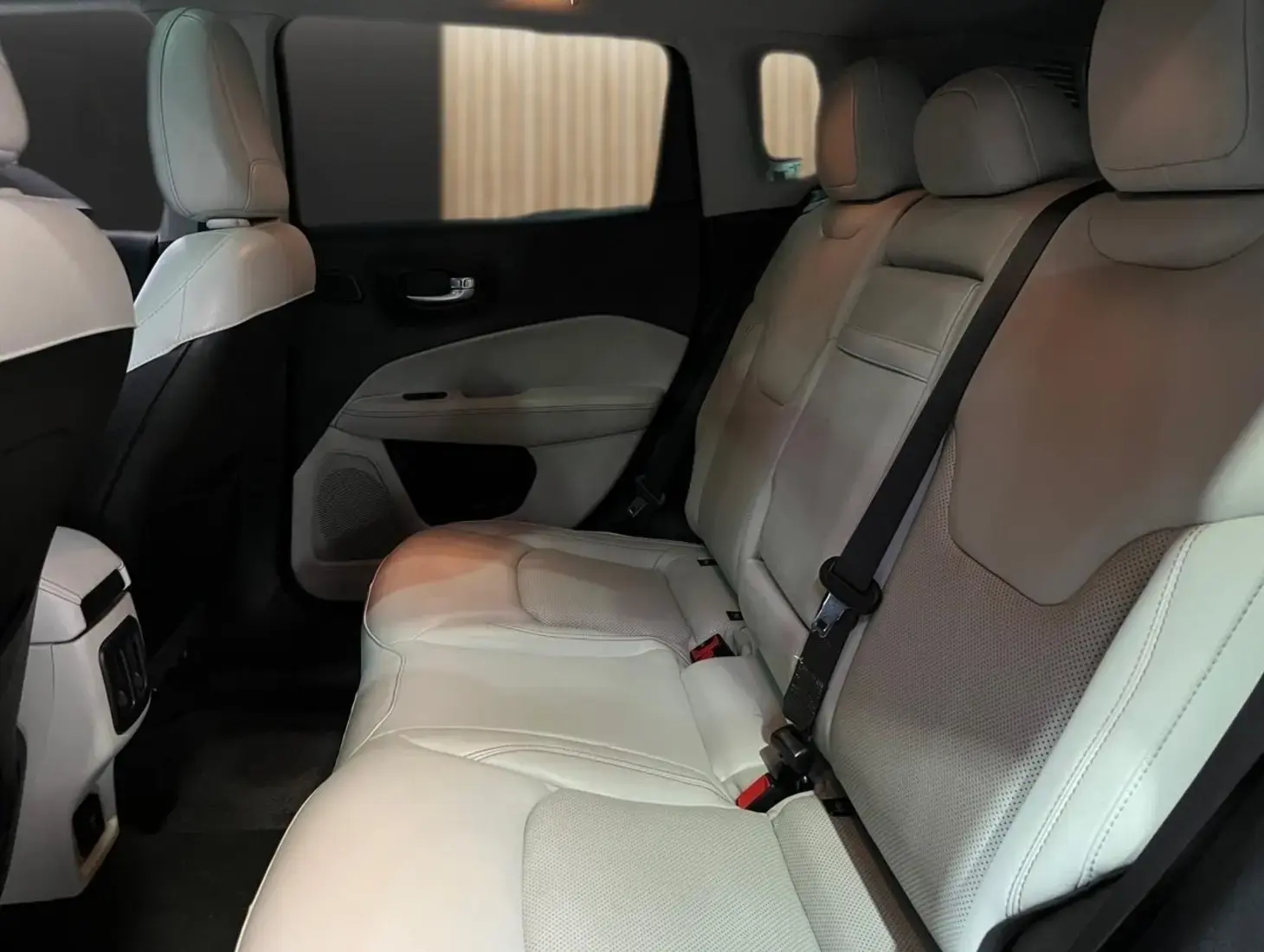 galeria COMPASS LIMITED 2.0 4x2 Flex 16V Aut.