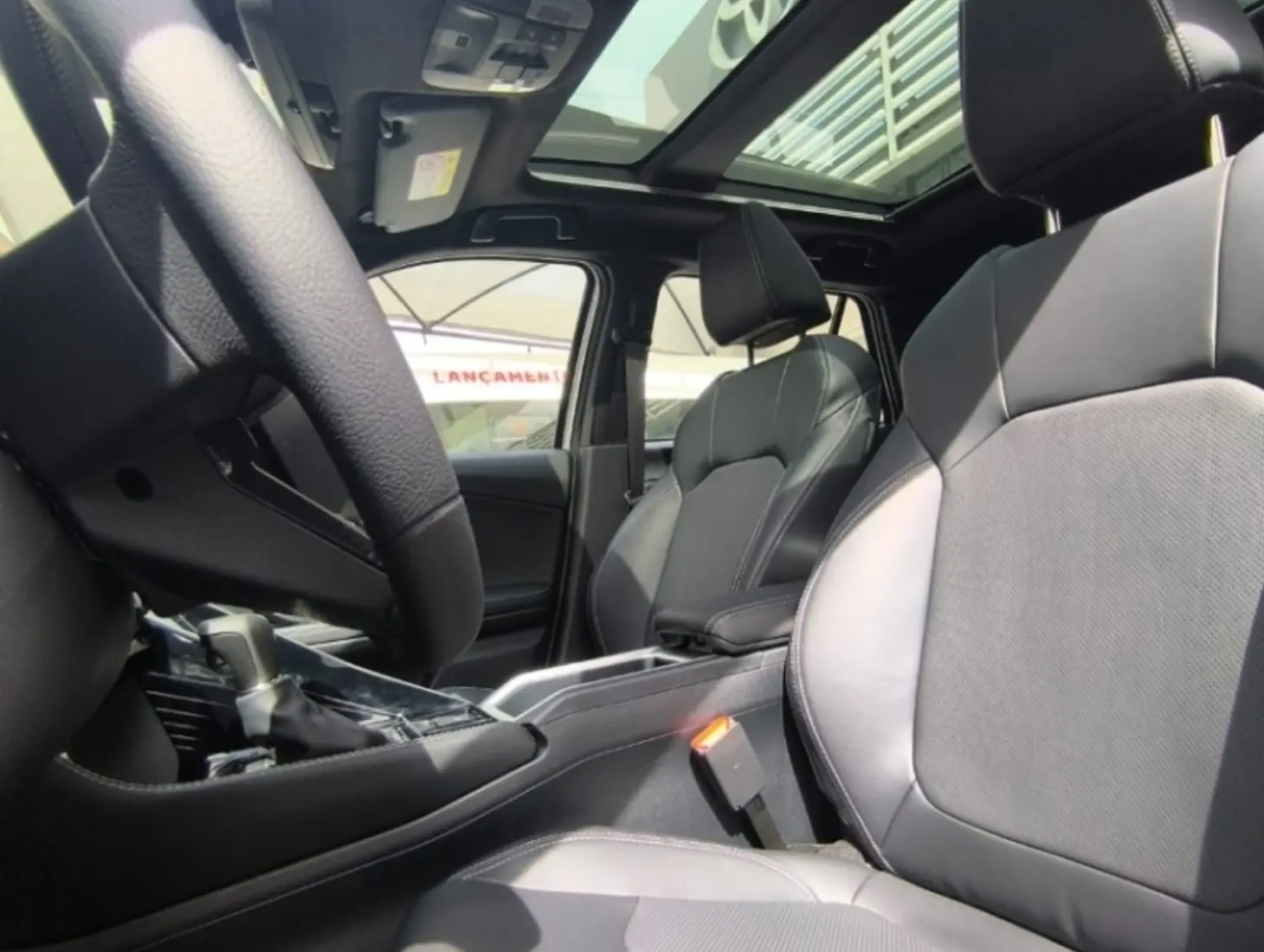 galeria YARIS CROSS