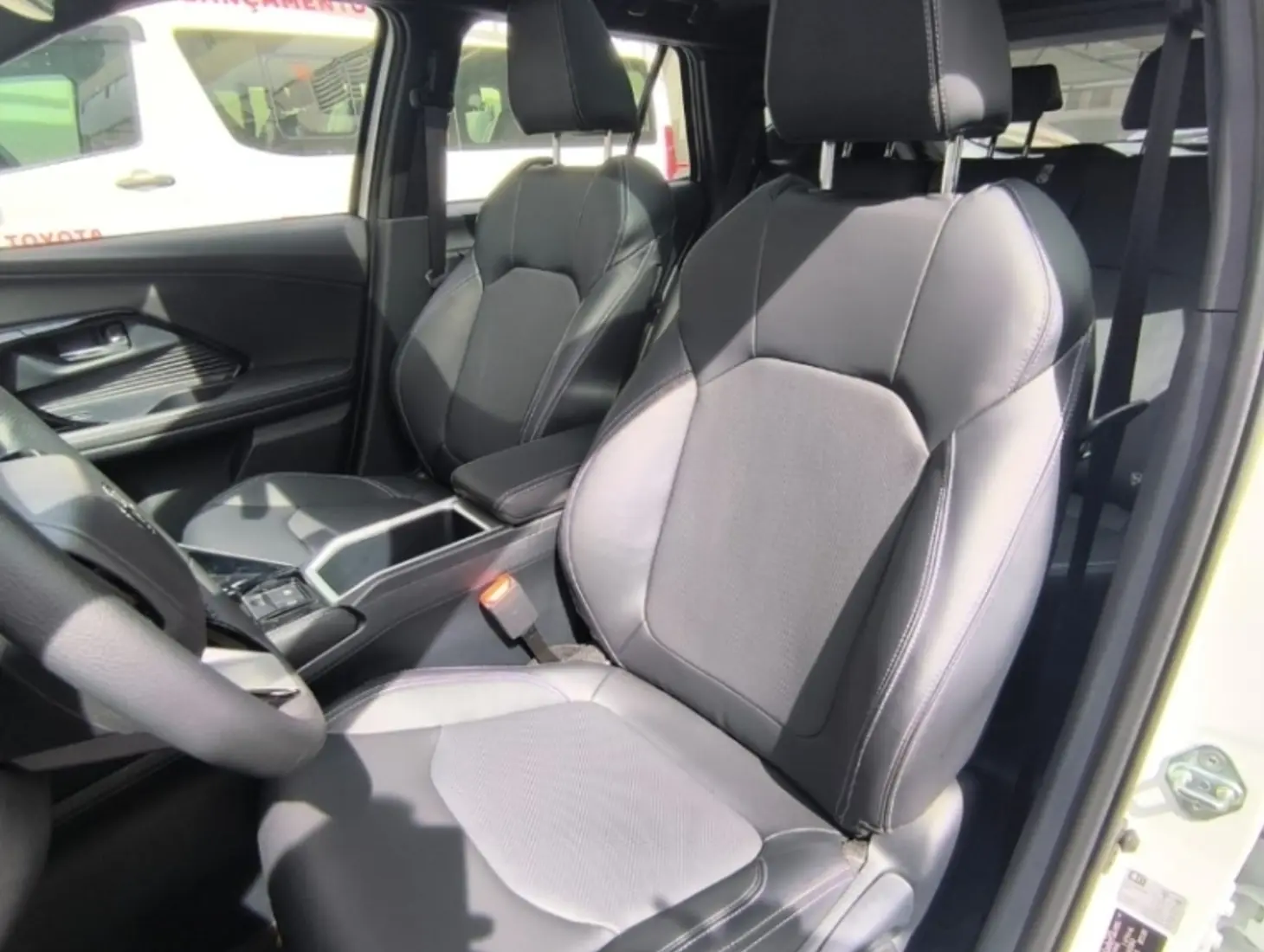 galeria YARIS CROSS