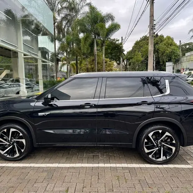 Mitsubishi Outlander Signature PHEV