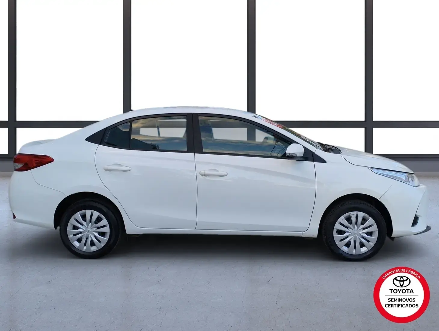 galeria Yaris Sedan