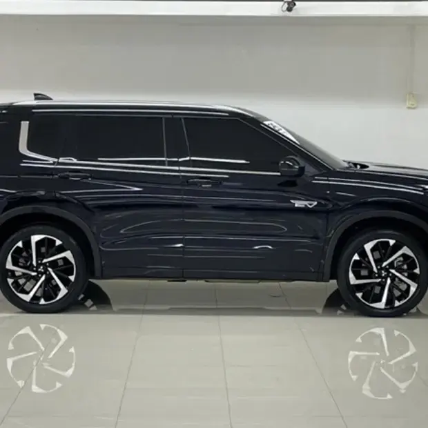 Mitsubishi Outlander Signature PHEV