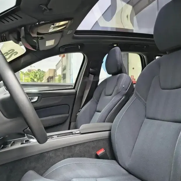 Volvo XC60 Ultra Dark PHEV