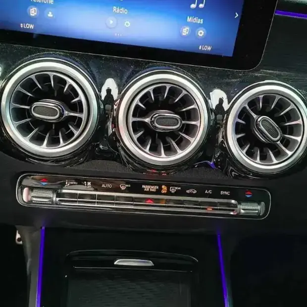 Mercedes Benz GLB 220 4M AMG Line