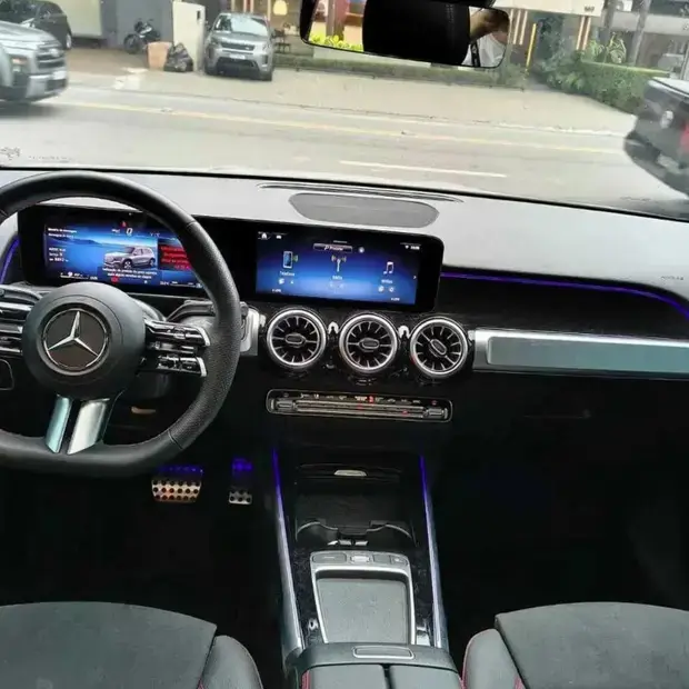 Mercedes Benz GLB 220 4M AMG Line