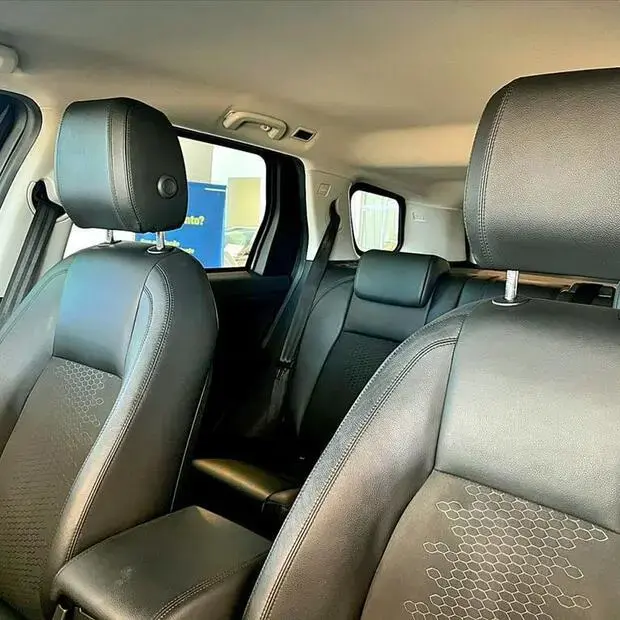 Land Rover DISCOVERY SPORT 2.0 16V SI4 TURBO GASOLINA SE 4P AUTOMÁTICO