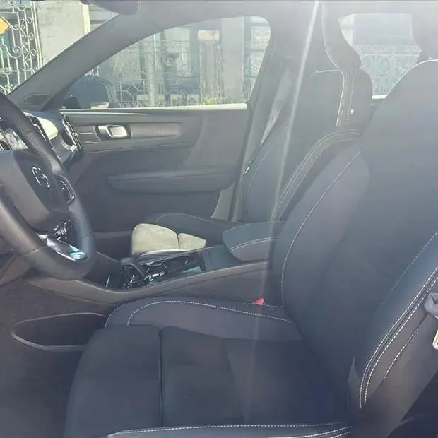 Volvo XC40 P8 RECHARGE TWIN ELECTRIC ULTIMATE AWD