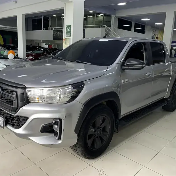 Toyota HILUX 2.8 SR 4X4 CD 16V DIESEL 4P AUTOMÁTICO
