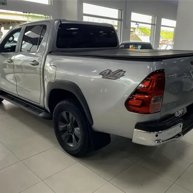 Toyota HILUX 2.8 SR 4X4 CD 16V DIESEL 4P AUTOMÁTICO