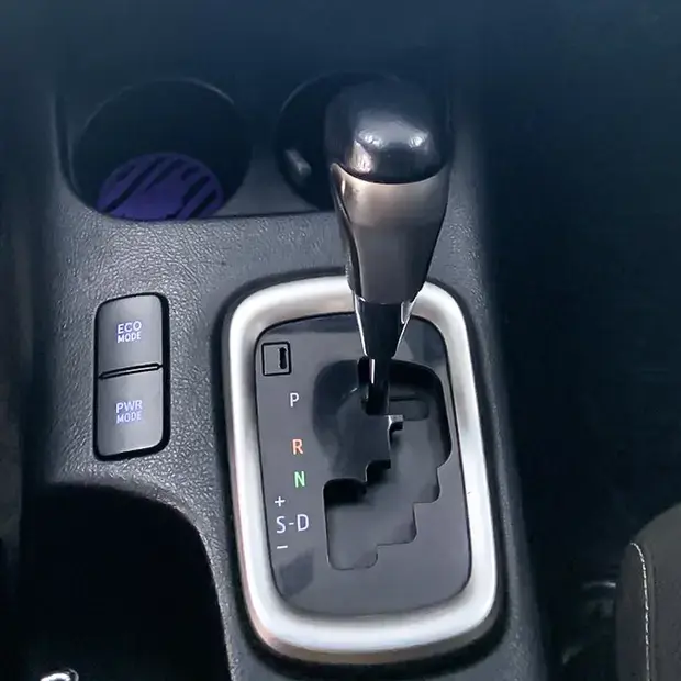 Toyota HILUX 2.8 SR 4X4 CD 16V DIESEL 4P AUTOMÁTICO