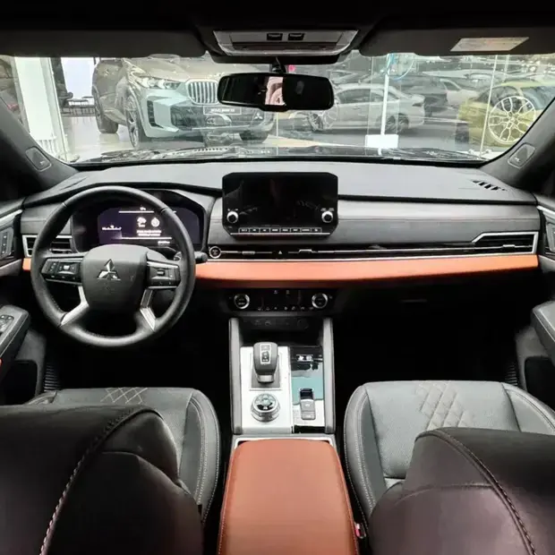 Mitsubishi Outlander Signature PHEV