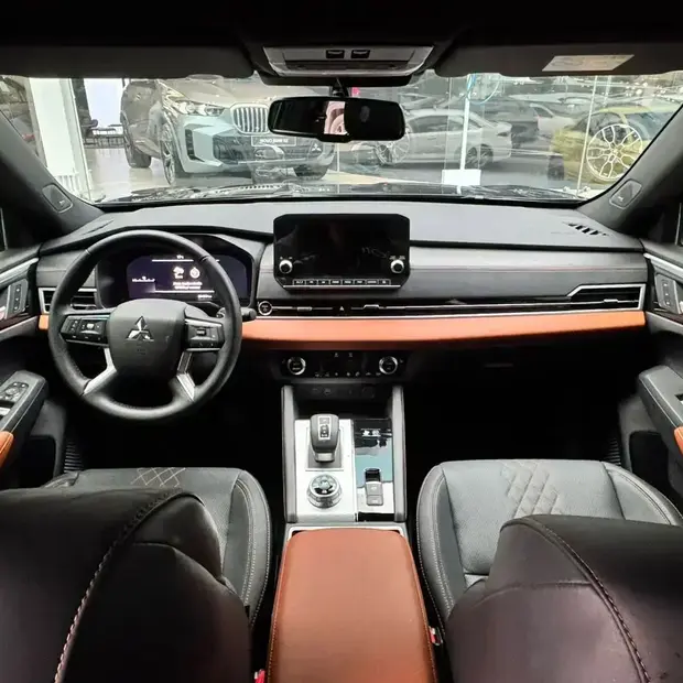 Mitsubishi Outlander Signature PHEV