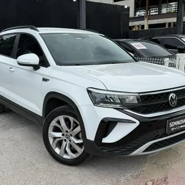 Volkswagen TAOS 1.4 250 TSI TOTAL FLEX COMFORTLINE AUTOMÁTICO