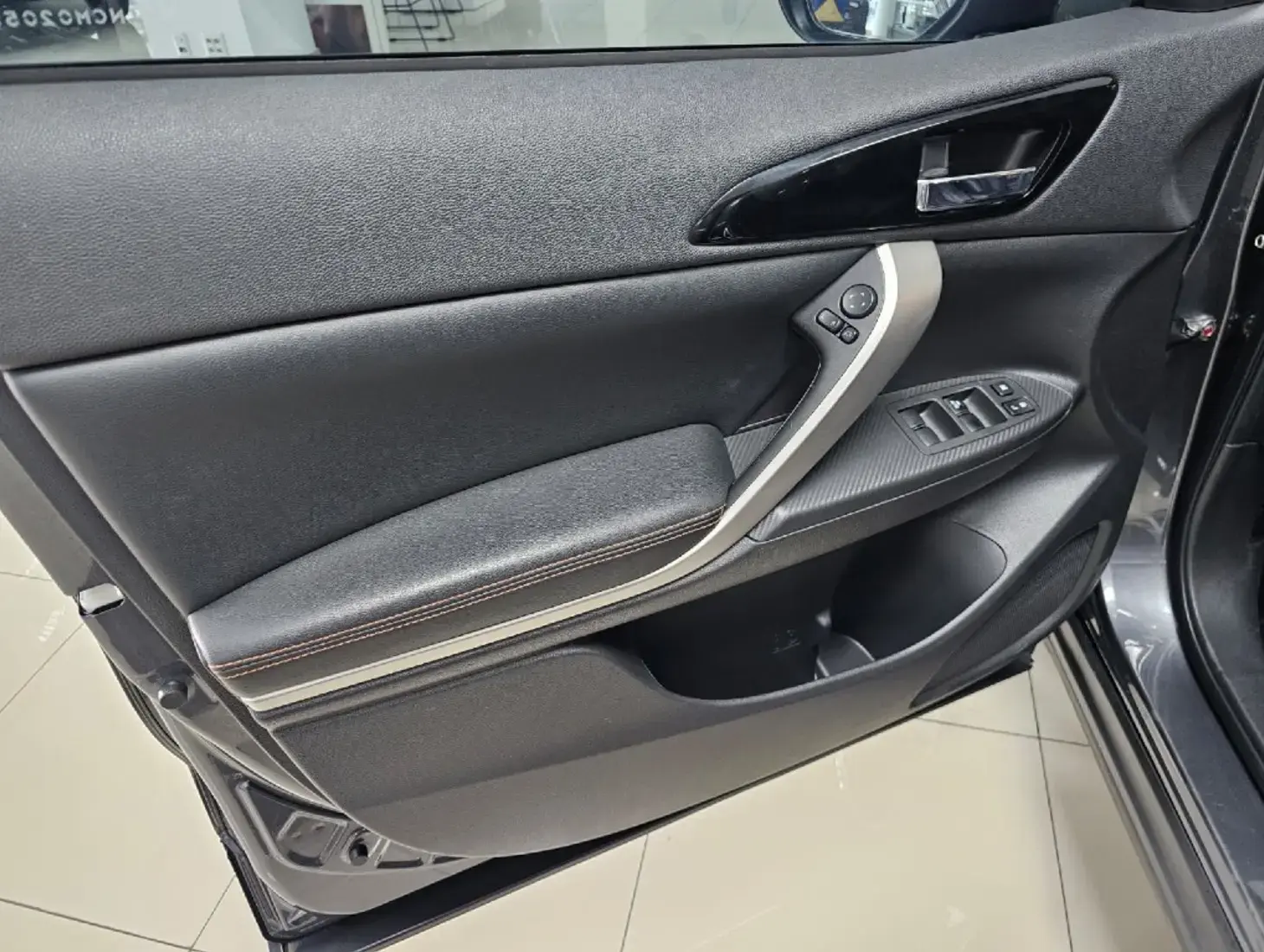 galeria ECLIPSE CROSS