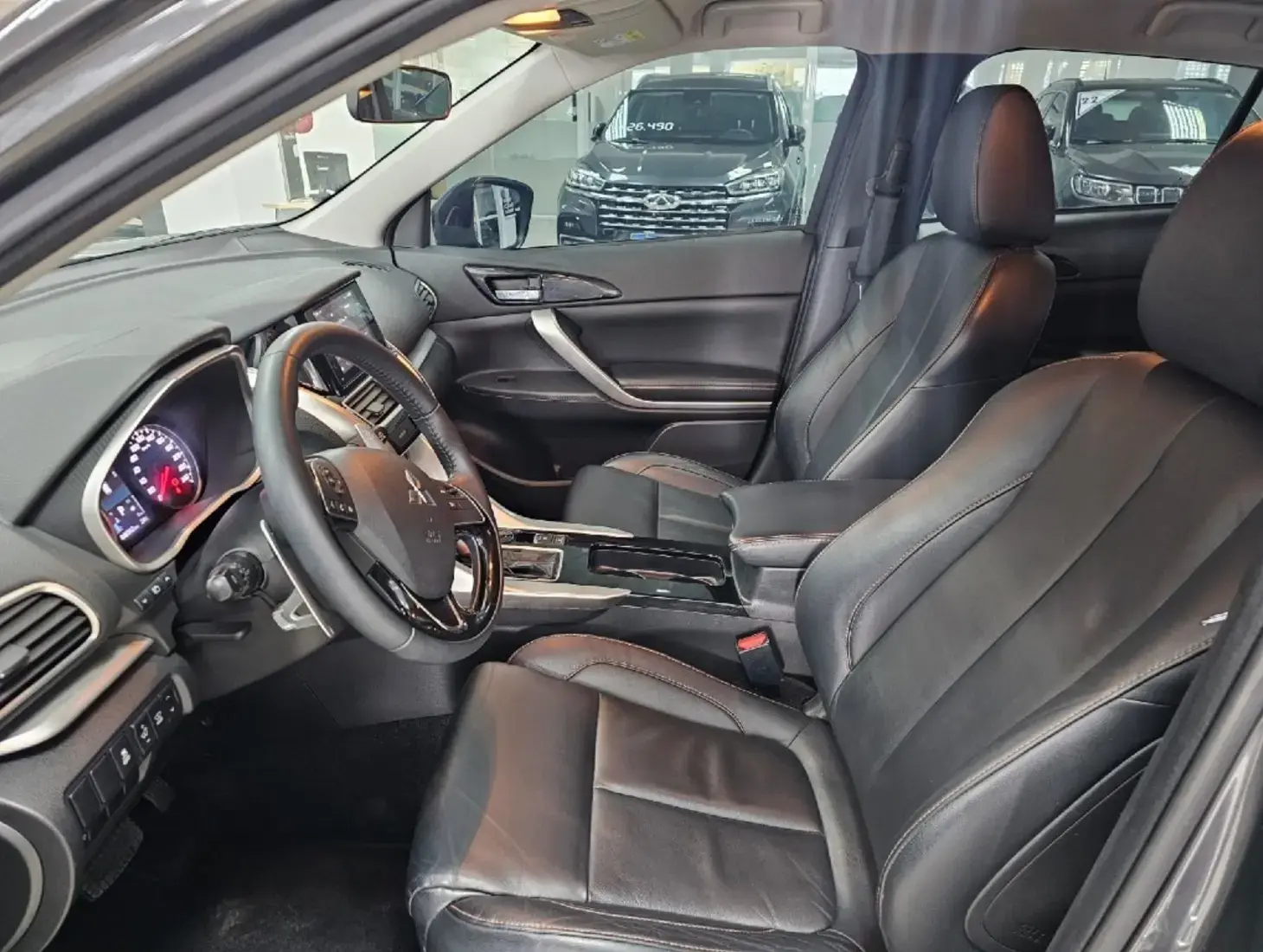 galeria ECLIPSE CROSS