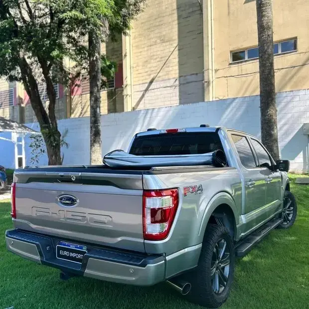 Ford F-150 Lariat 4x4 5.0 V8