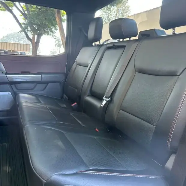 Ford F-150 Lariat 4x4 5.0 V8