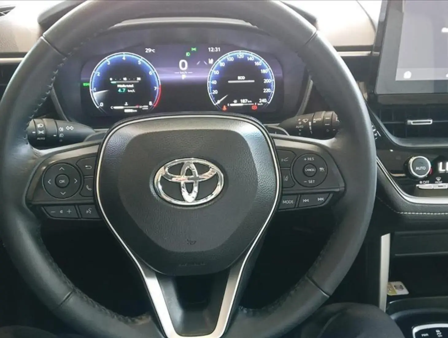 galeria COROLLA CROSS