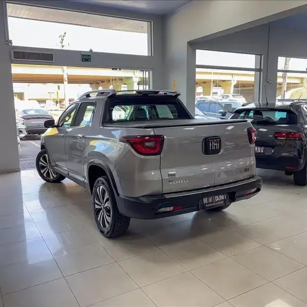 Fiat TORO 2.0 16V TURBO DIESEL VOLCANO 4WD AT9