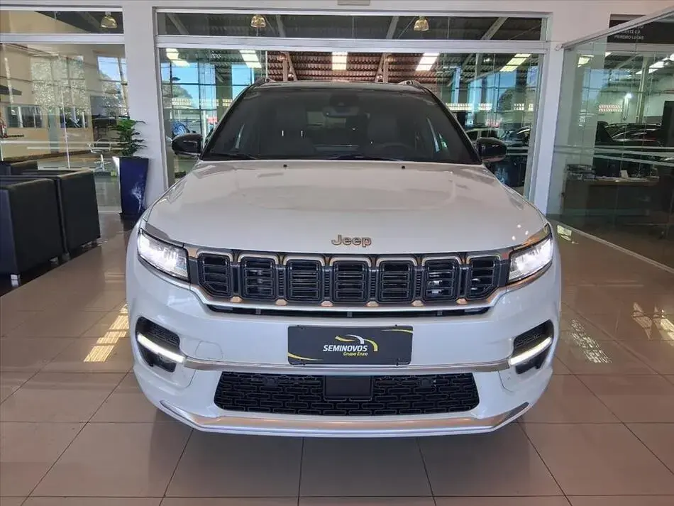 Commander 2.0 Hurricane 4 Turbo Gasolina Overland At9