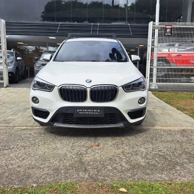 Bmw X1 2.0 16V TURBO ACTIVEFLEX SDRIVE20I 4P AUTOMÁTICO
