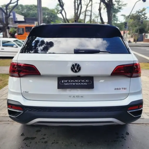 Volkswagen TAOS 1.4 250 TSI TOTAL FLEX HIGHLINE AUTOMÁTICO