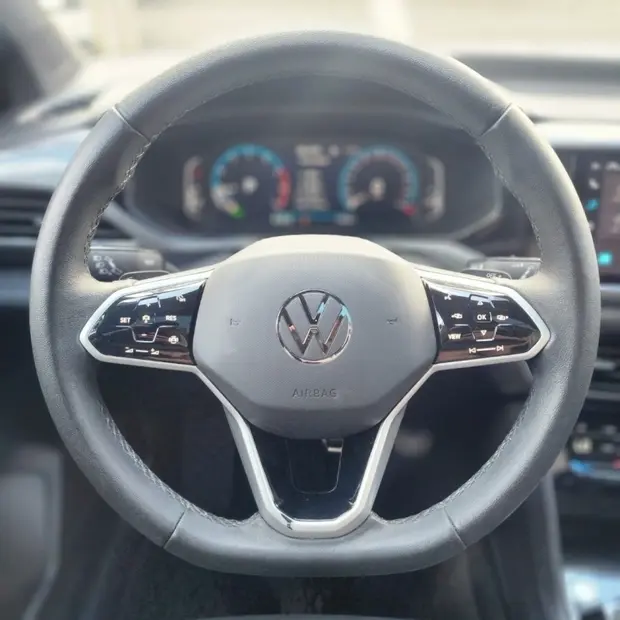 Volkswagen TAOS 1.4 250 TSI TOTAL FLEX HIGHLINE AUTOMÁTICO