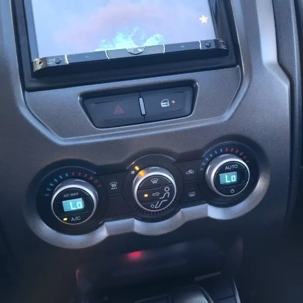 Troller T4 3.2 XLT 4X4 20V TURBO INTERCOOLER DIESEL 2P AUTOMÁTICO