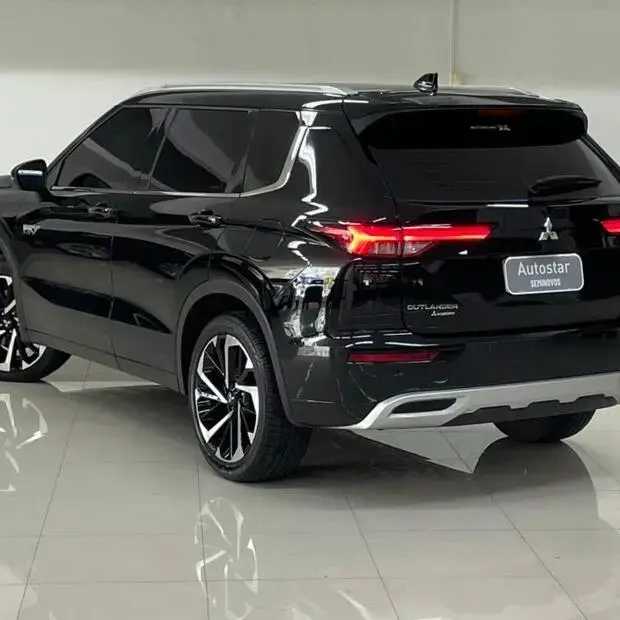 Mitsubishi Outlander Signature PHEV