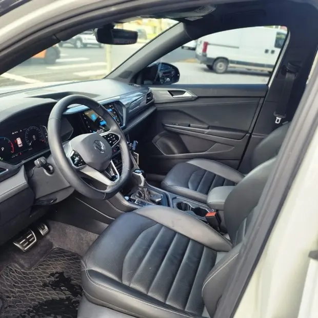 Volkswagen TAOS 1.4 250 TSI TOTAL FLEX HIGHLINE AUTOMÁTICO